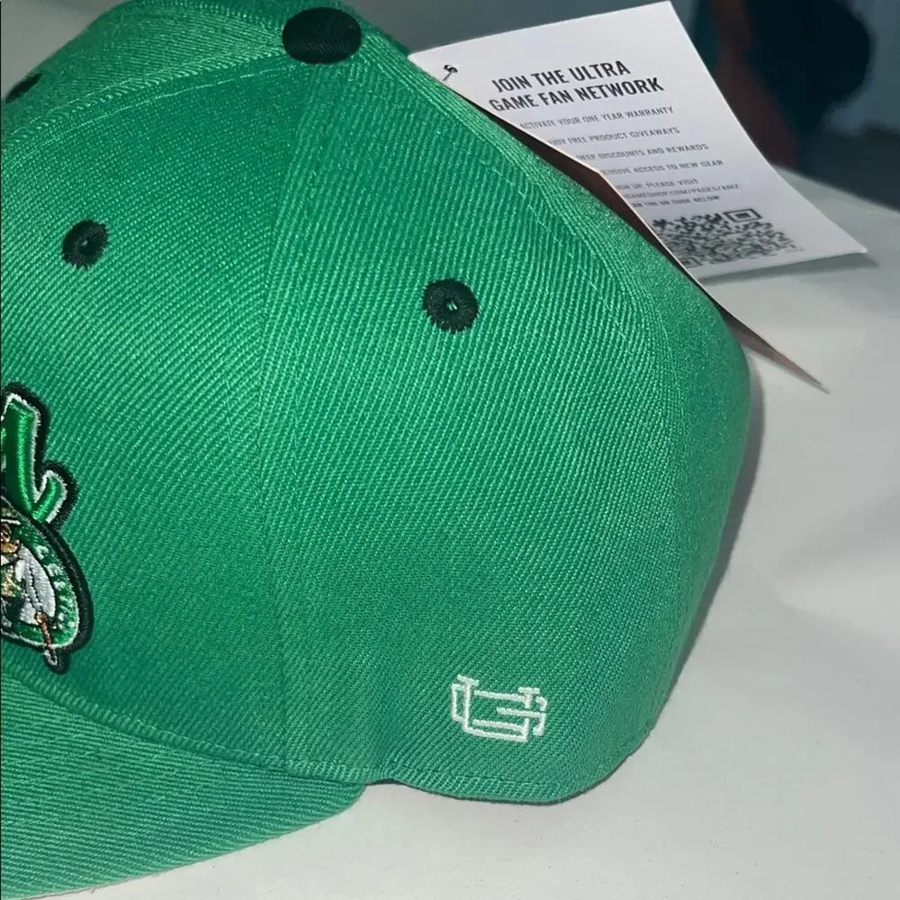 Ultra Game NBA Boston Celtics Snap Back 3D Embroidered Baseball Cap - NWT